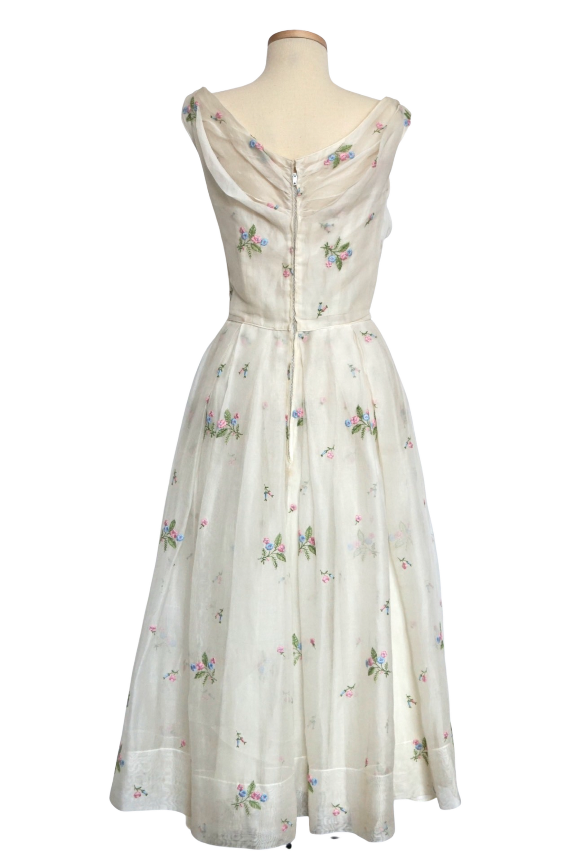 Ceil Chapman 1950's White Linen Dress with Embroidered Flowers Vintage Grace Ceil Chapman 1950's White Linen Dress with Embroidered Flowers Vintage Grace