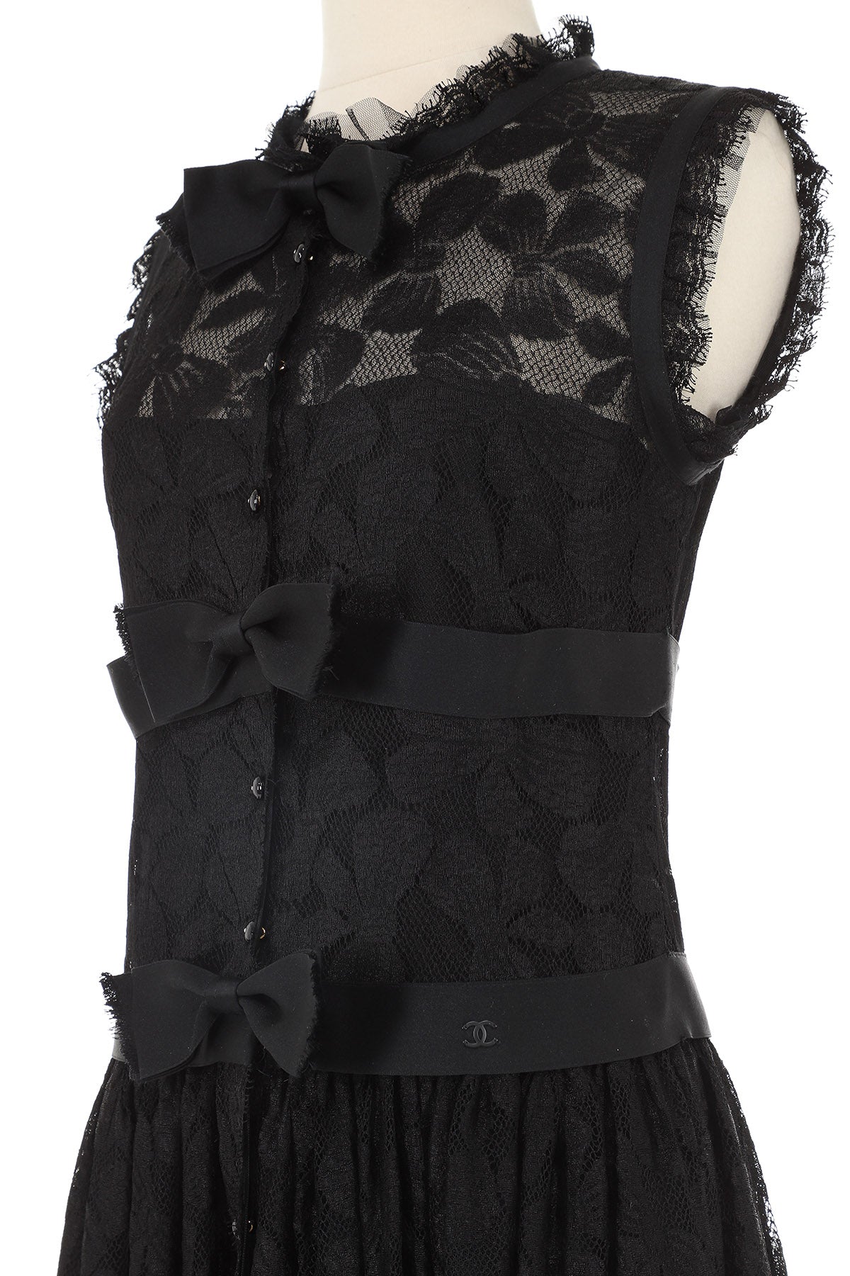 Chanel Autumn '05 Black Lace Short Dress Vintage Grace Chanel Autumn '05 Black Lace Short Dress Vintage Grace
